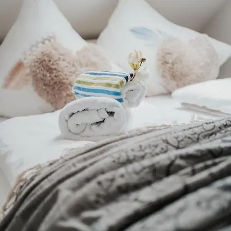 شقة Wohnoffice Mit Uebernachtungsmoeglichkeit Residenz Manzell Kiba 24 فريدريشسهافن