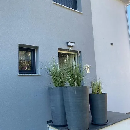 Wohnoffice Mit Uebernachtungsmoeglichkeit Residenz Manzell Kiba 24 * فريدريشسهافن